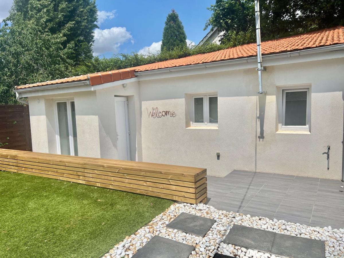 Spa Jungle Le Mesnil-Saint-Denis Exterior photo