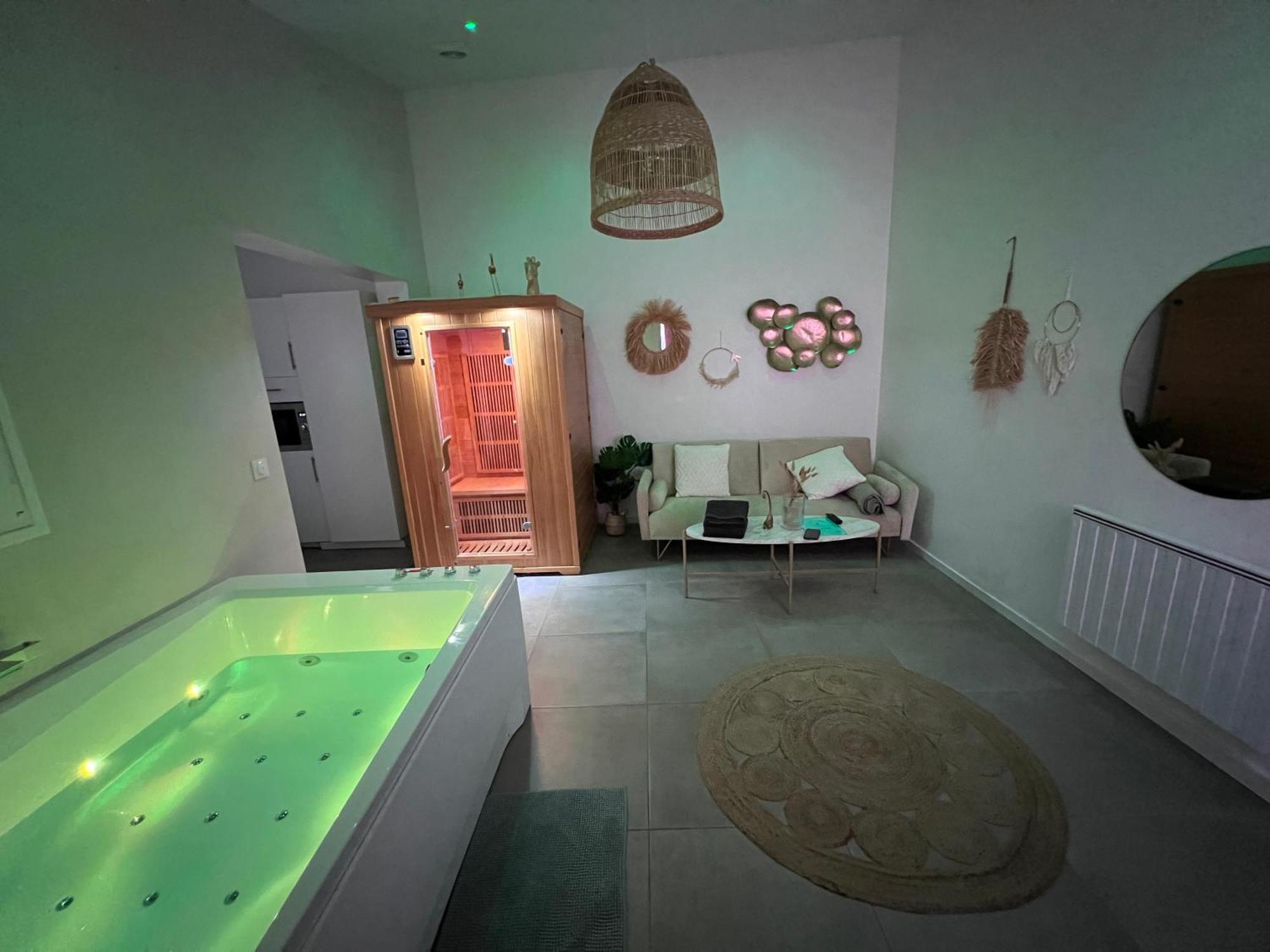 Spa Jungle Le Mesnil-Saint-Denis Exterior photo