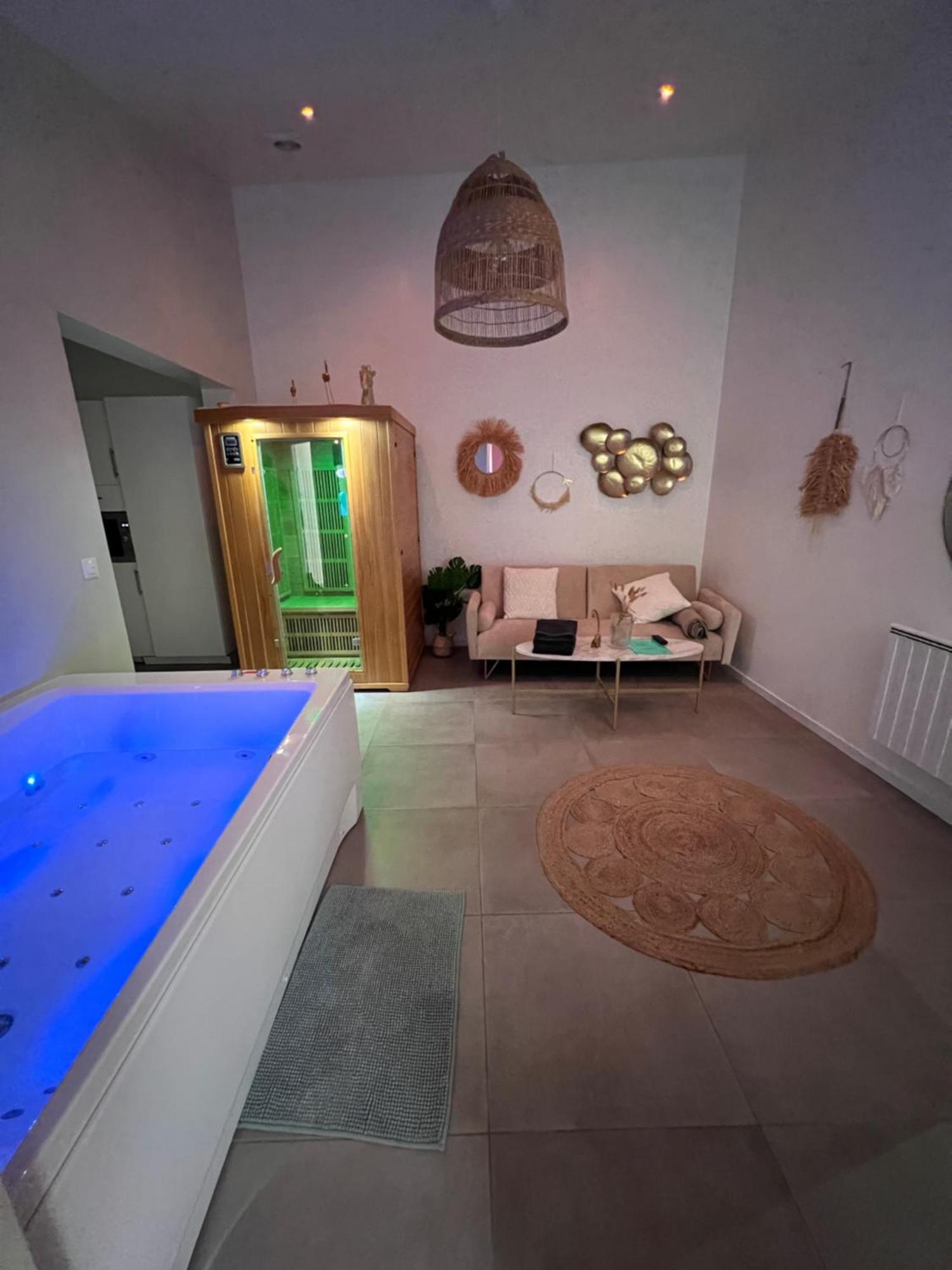 Spa Jungle Le Mesnil-Saint-Denis Exterior photo